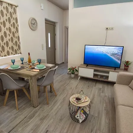 Pasiphae New Sea & * 干尼亞