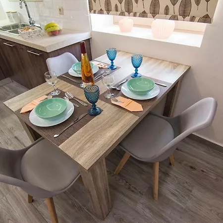 Pasiphae New Sea & Apartment