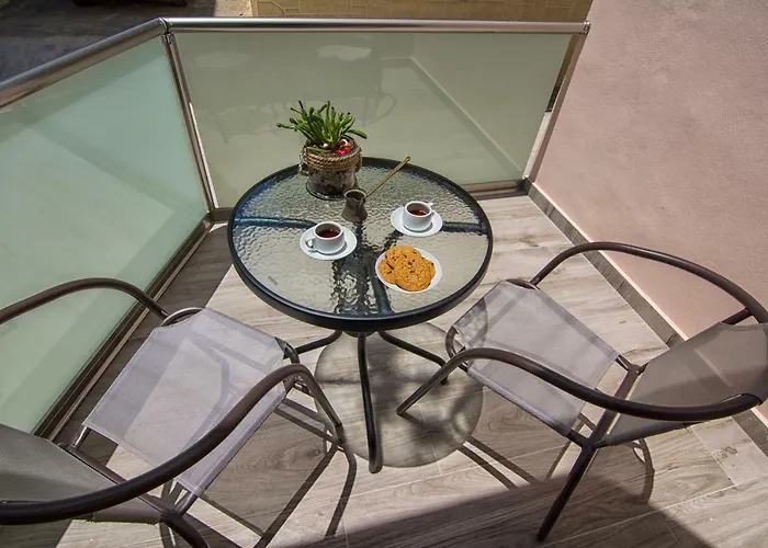 Pasiphae New Sea & *