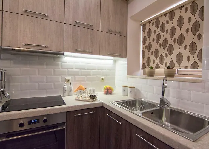 Pasiphae New Sea & * 干尼亞