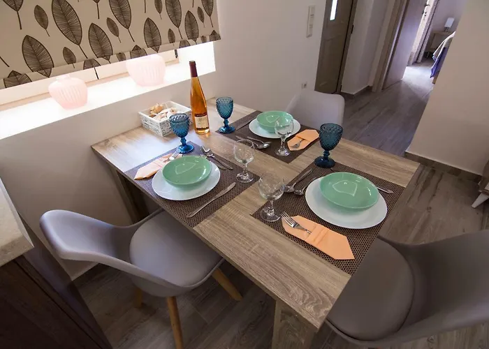 Pasiphae New Sea & 干尼亞